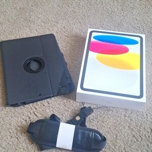 iPad Accessories Bundle -Targus Case, Roo Strap And iPad Empty Box